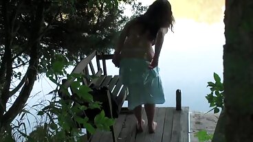 Gorąca mamuśka foty sex zerżnięta przez ochroniarza z murzynem