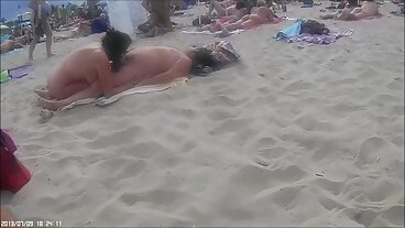 Stepbro znajduje się pomiędzy 2 fotki xxx eksperymentalnymi dziewczynami!