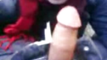 Macocha znajduje pocieszenie po rozwodzie w palcowaniu tyłka sex fotk