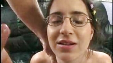Brazzers: Nudna impreza ostryg stała się wielkim seksem z Jenną Starr zdjecia erotyczne dziewczyn na PornHD