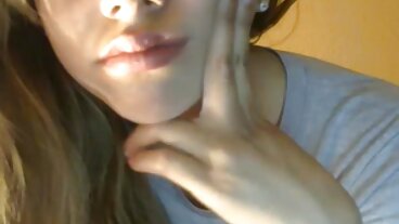 Tiny Blonde Teen Kiara zawsze marzy o sex fotki prywatne DUŻYCH!